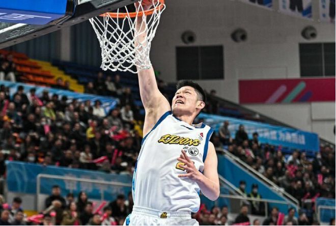 广厦加时赛逆转江苏 四连胜重回联赛榜首